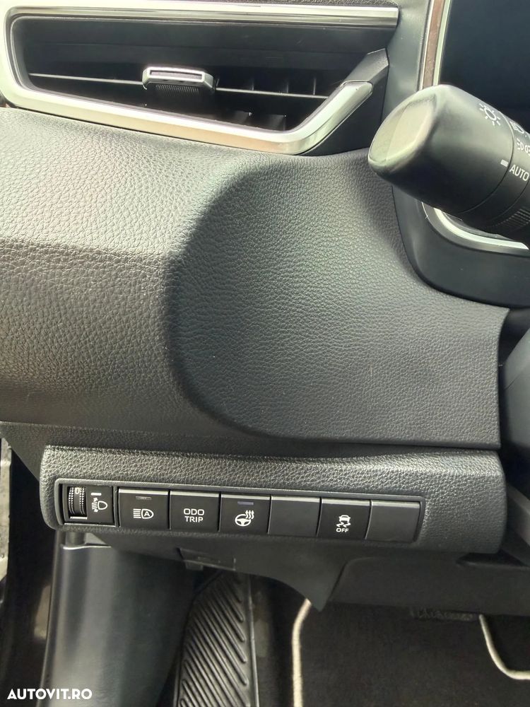 Toyota Corolla 1.8 HSD Dynamic - 18