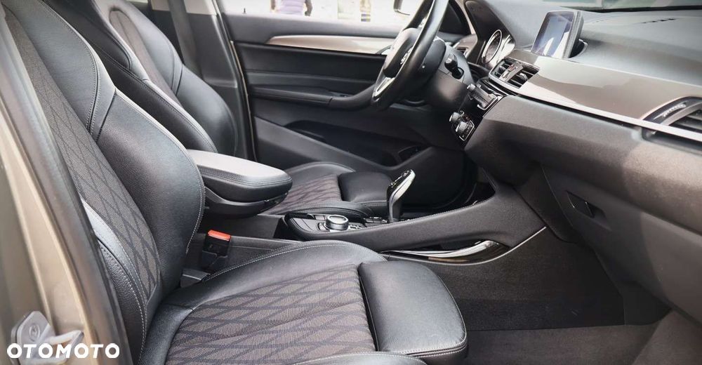 BMW X1 - 16