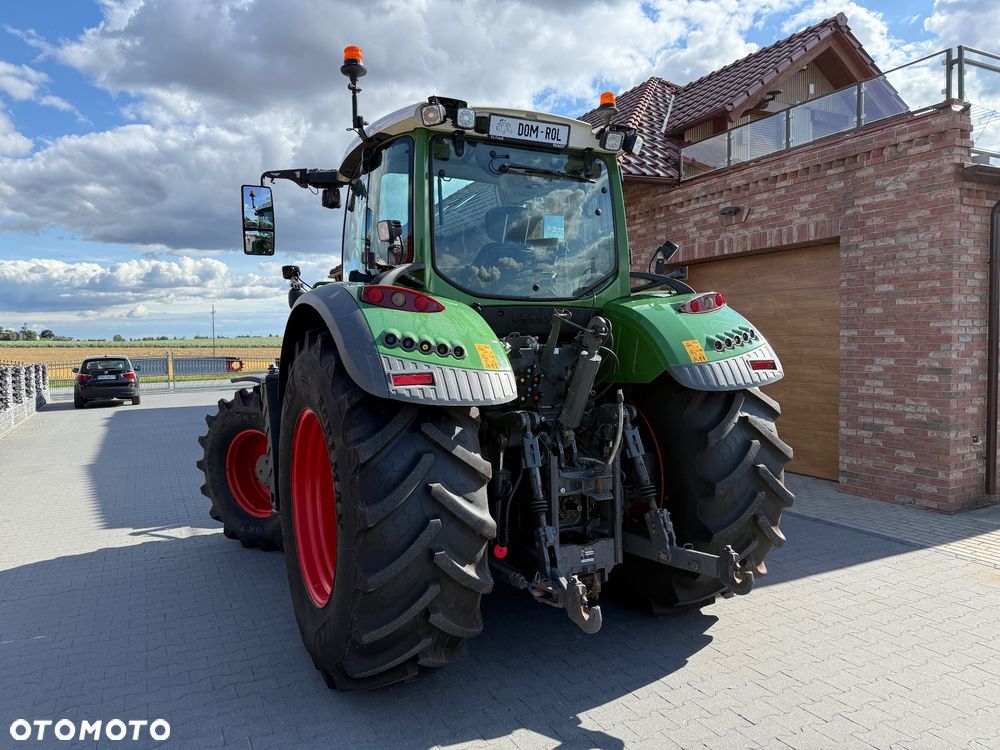 Fendt 724 - 11