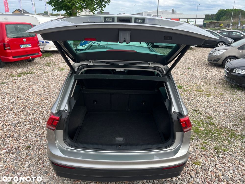 Volkswagen Tiguan - 22