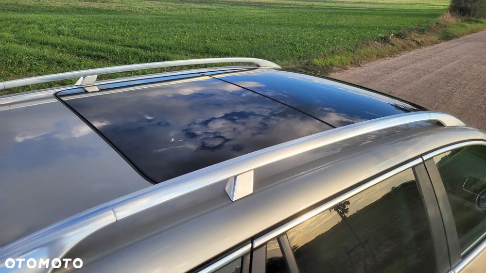 Volkswagen Golf 2.0 TDI DPF Highline - 10