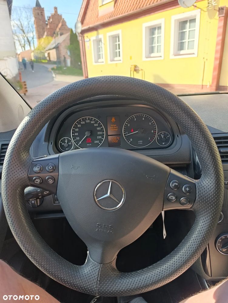 Mercedes-Benz Klasa A 160 BlueEFFICIENCY Elegance - 13