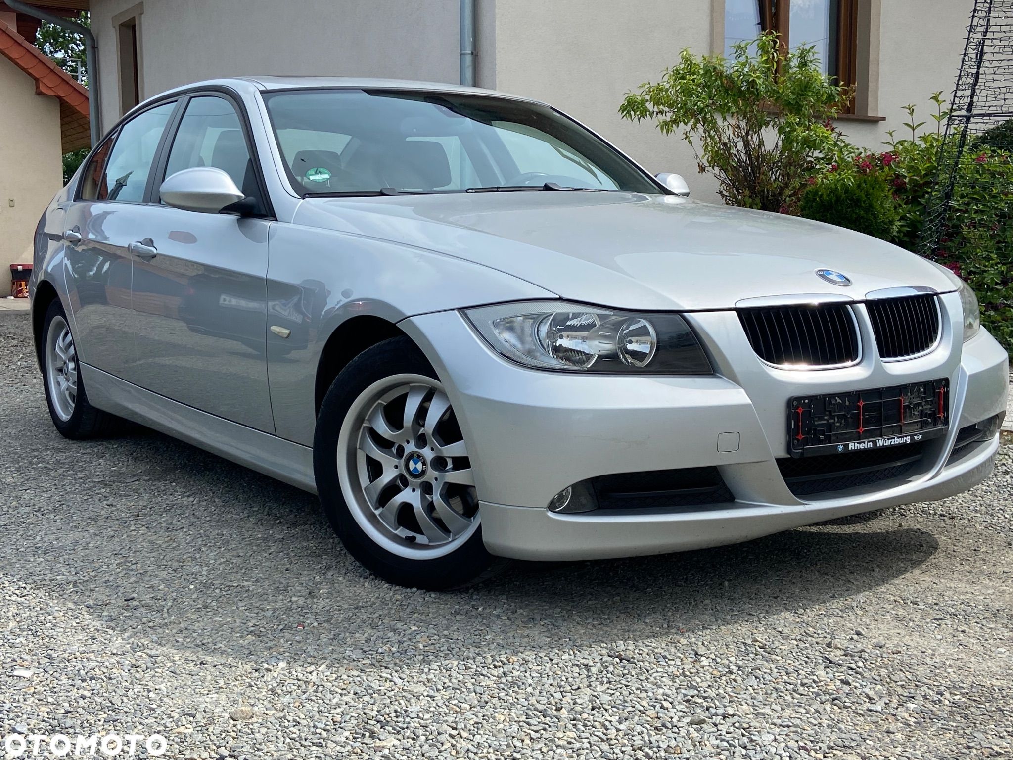 BMW Seria 3 320i - 1