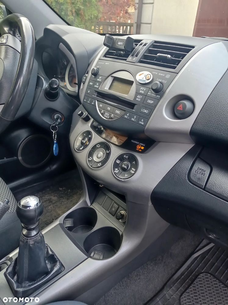 Toyota RAV4 2.2 D-4D Premium - 7