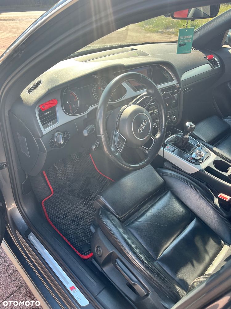 Audi A4 Avant 2.0 TDI ultra - 16