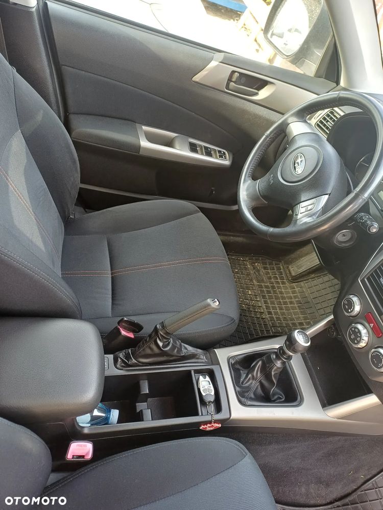 Subaru Forester 2.0D XA 000 - 6