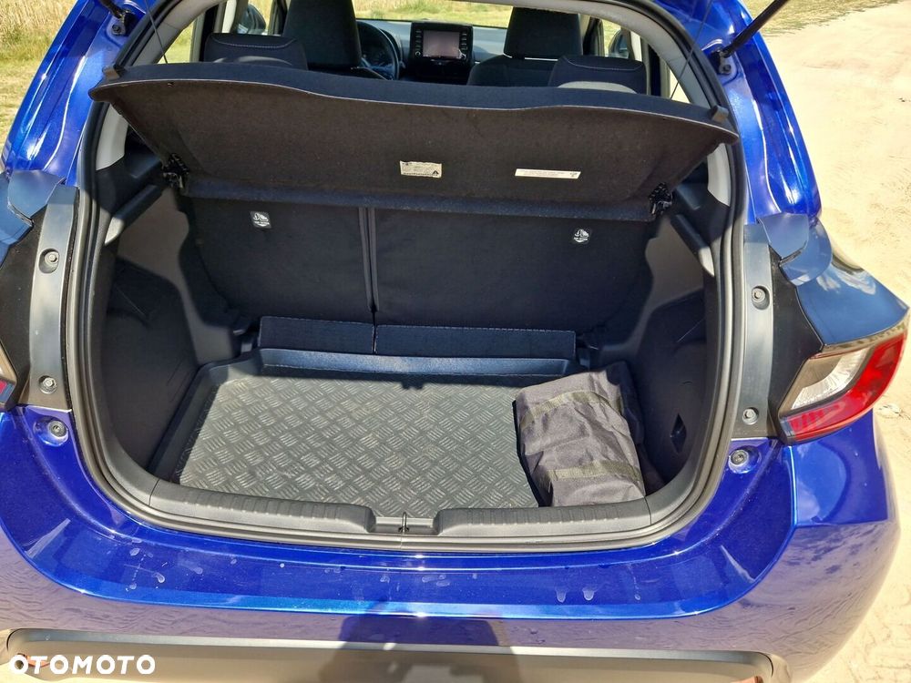 Toyota Yaris - 13