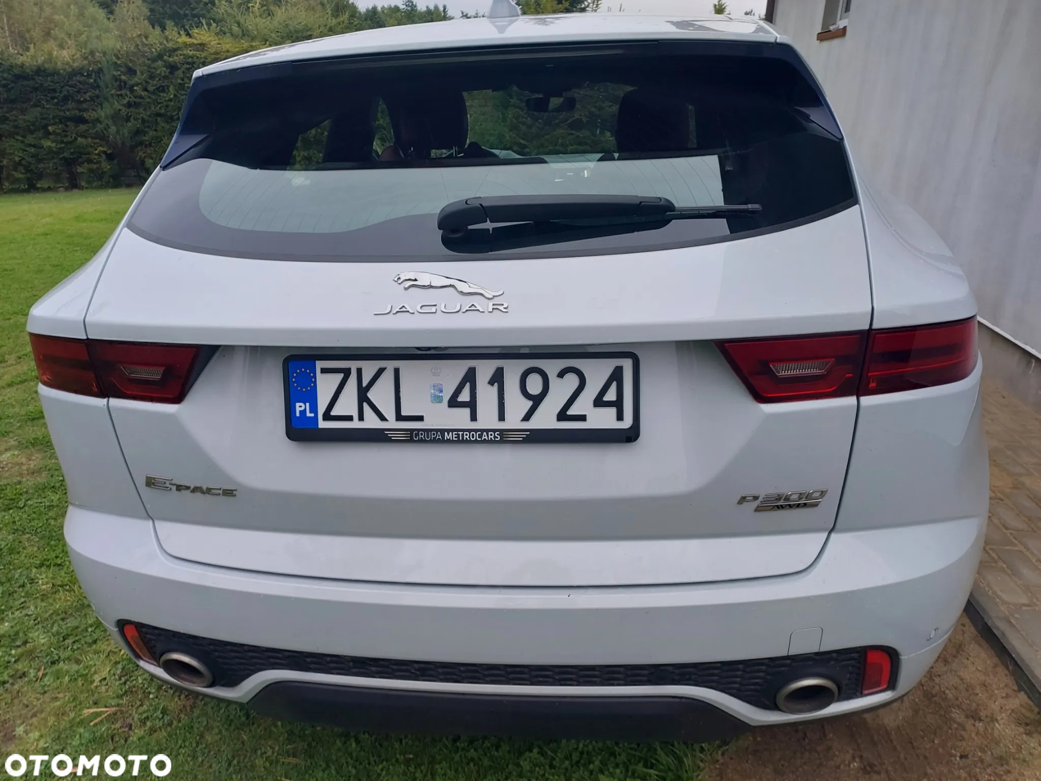 Jaguar E-Pace 2.0 i4P AWD R-Dynamic HSE - 28
