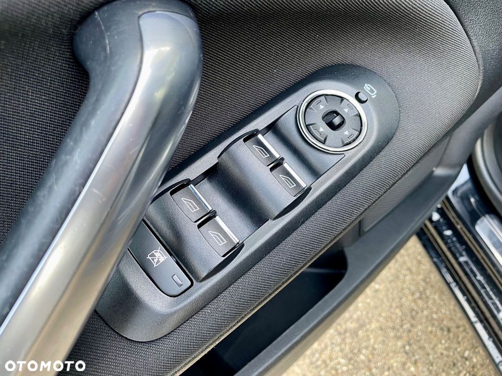 Ford Mondeo 2.0 TDCi Platinium X Plus (Titanium) - 37