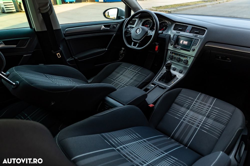 Volkswagen Golf 1.6 TDI BlueMotion Technology Cup - 5