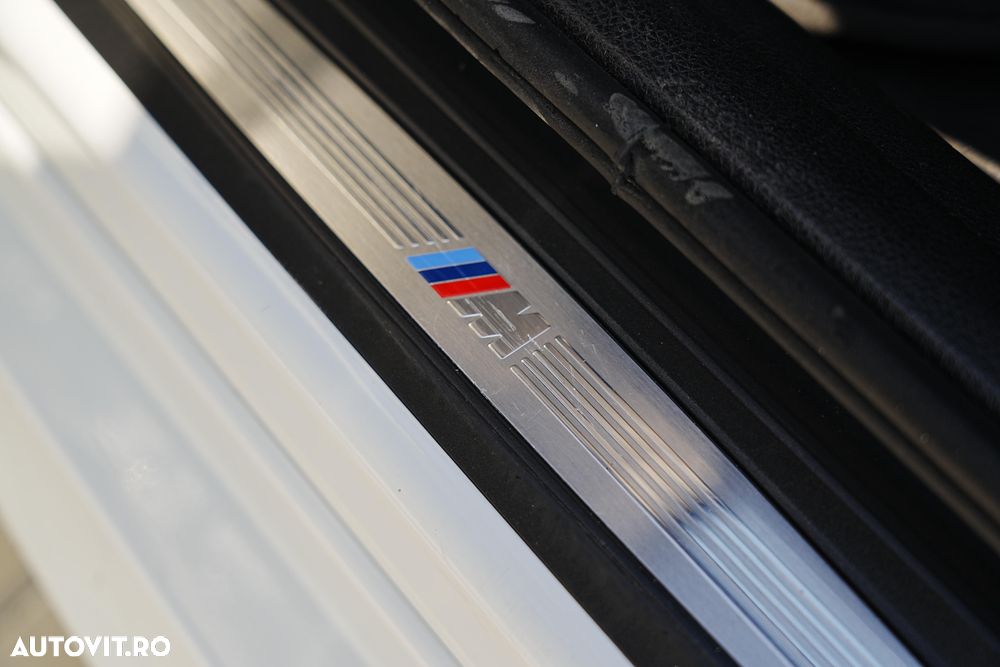 BMW Seria 3 320i Aut. M Sport - 22