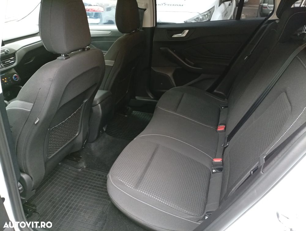 Ford Focus 1.5 EcoBlue Active Business - 13