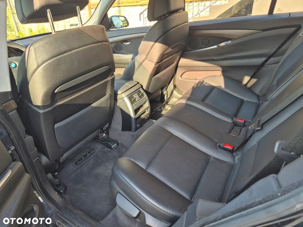 BMW 5GT 530d xDrive - 8
