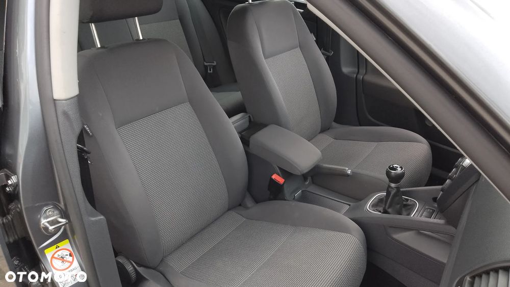 Volkswagen Golf Variant 1.6 Highline - 17