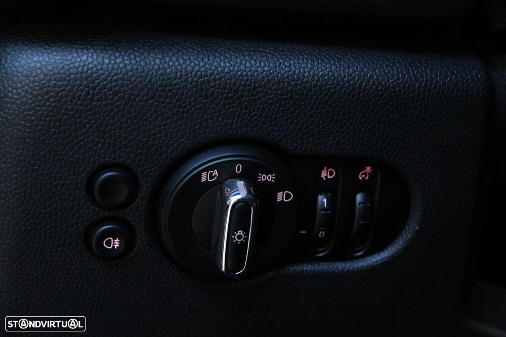 MINI 3 Portas Cooper SE Premium Essential - 16