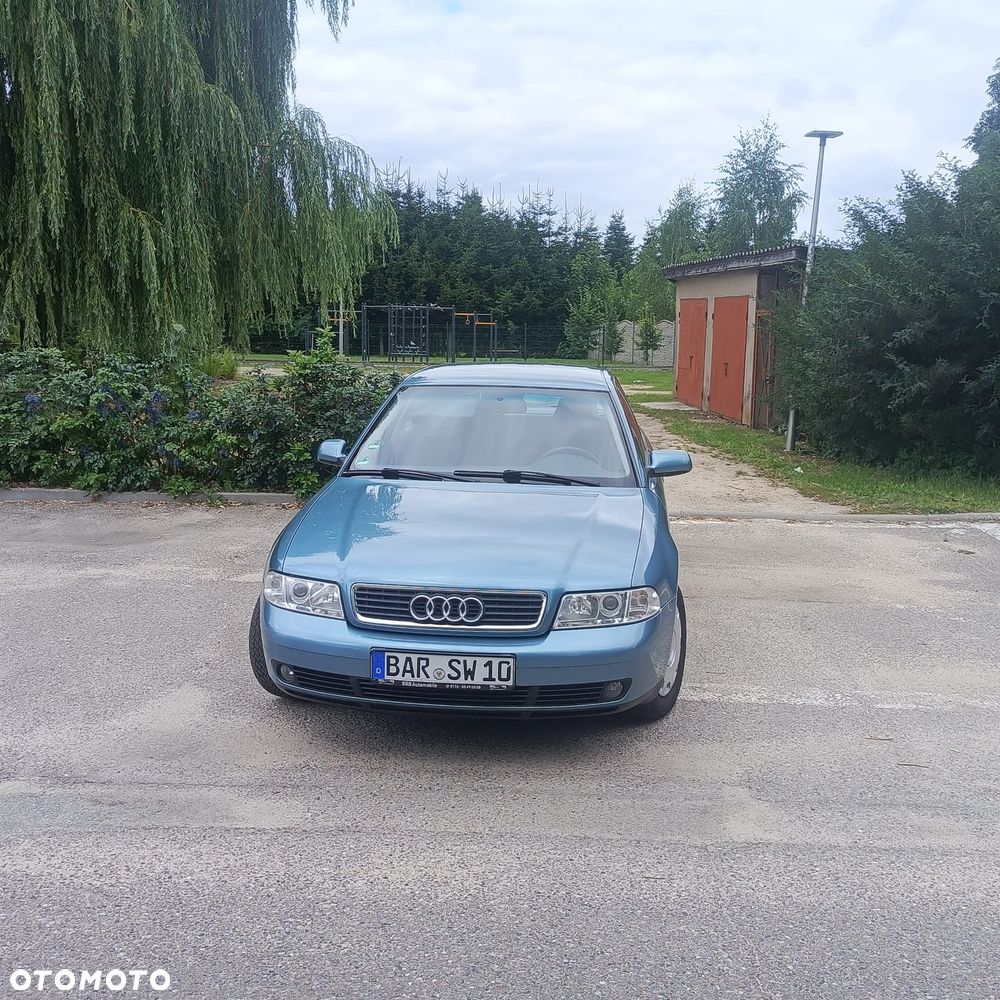 Audi A4 Limousine 1.8 - 14