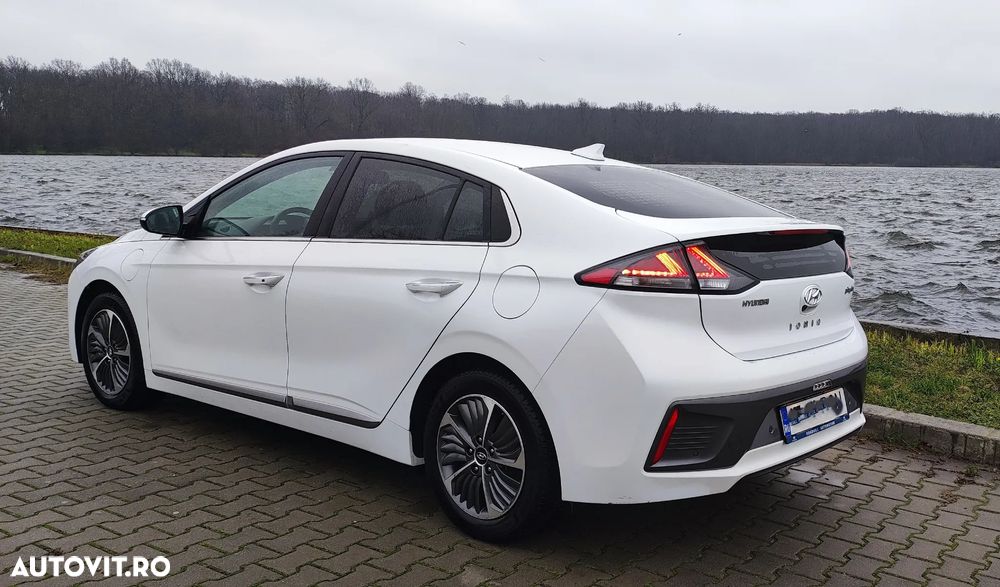 Hyundai IONIQ - 5