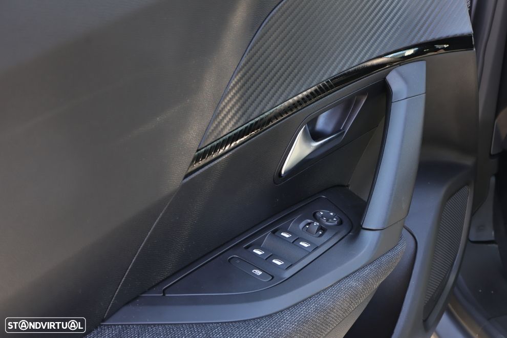 Peugeot e-2008 54 kWh Style - 14
