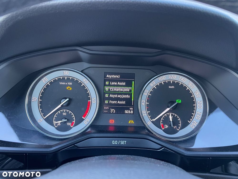 Skoda Superb 2.0 TDI L&K DSG - 22