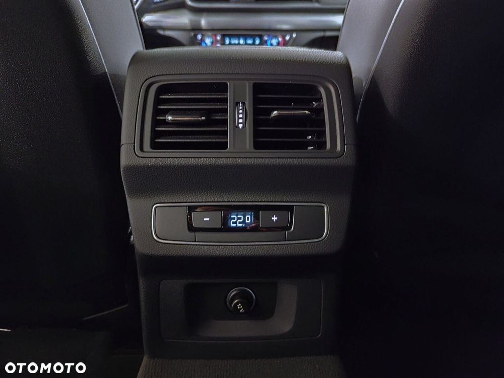 Audi Q5 Sportback - 14