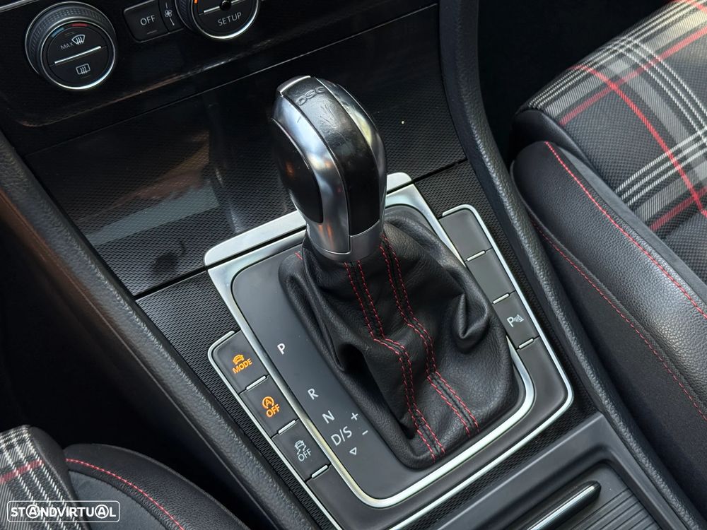 VW Golf - 21