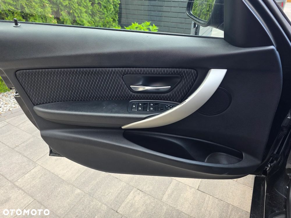 BMW Seria 3 - 13