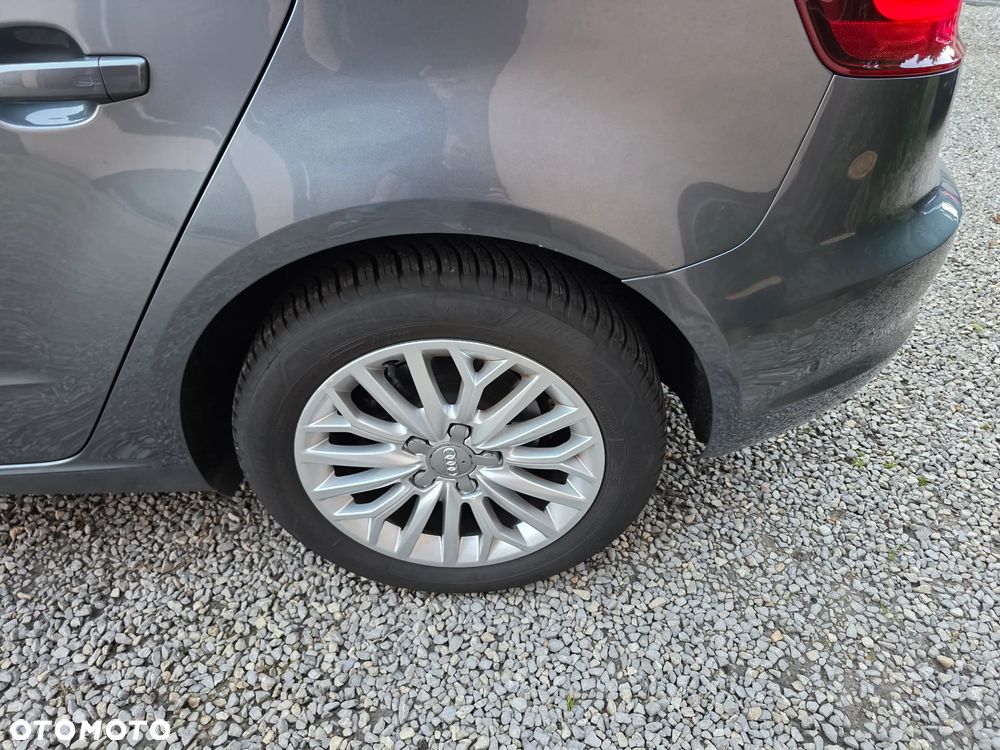 Audi A3 Sportback 2.0 TDI S line Sportpaket - 8