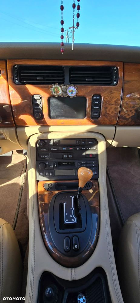 Jaguar XK8 4.0 - 21