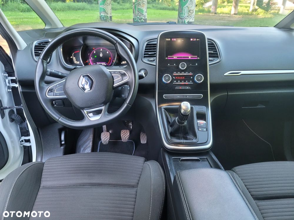 Renault Scenic - 10