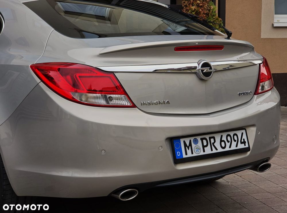 Opel Insignia 2.0 Turbo Cosmo - 25