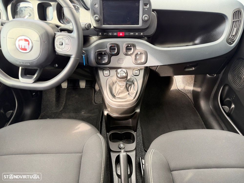 Fiat Panda 1.0 Hybrid City Cross — fotografia 11