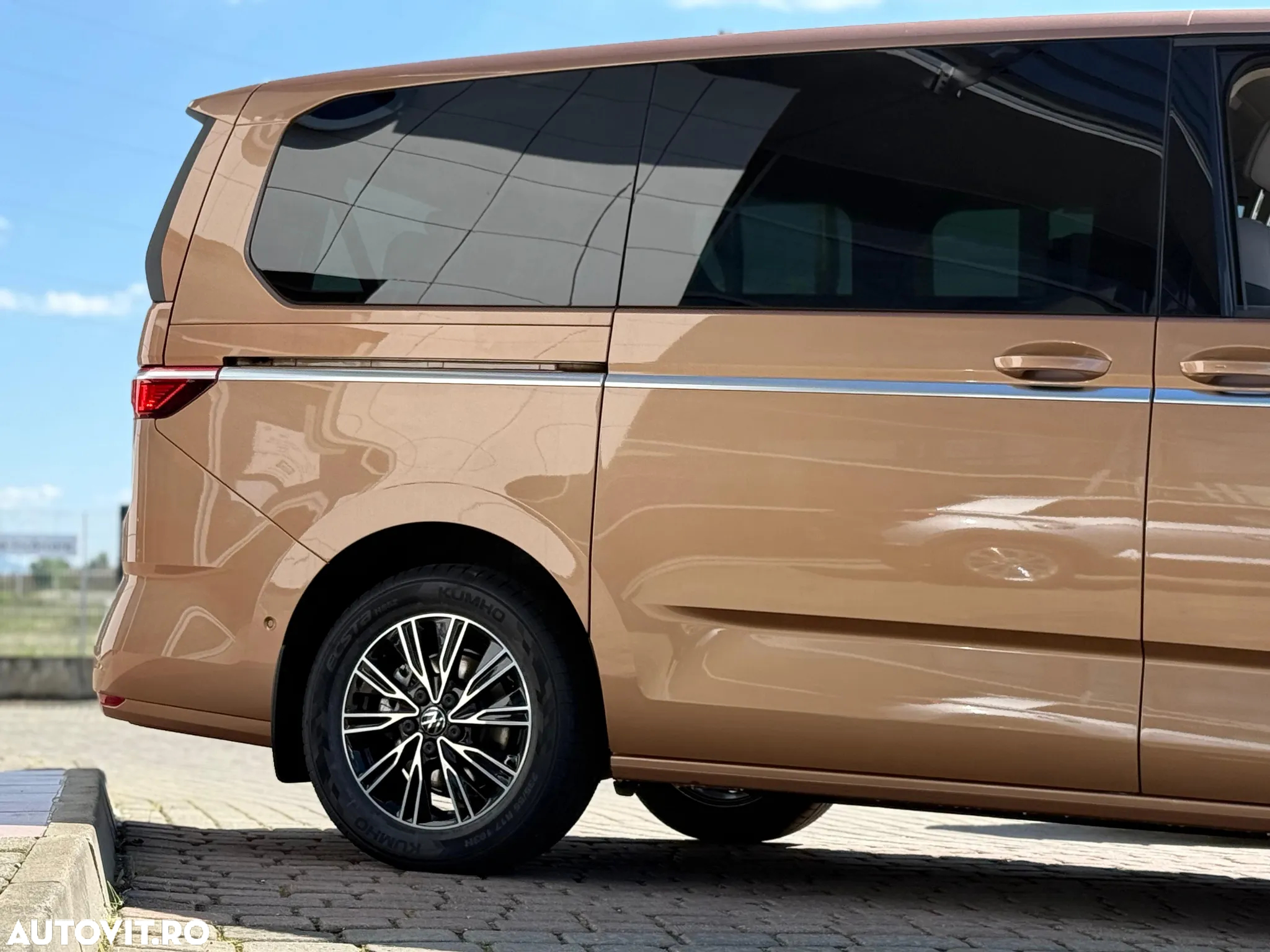 Volkswagen Multivan L 2.0 TDI DSG 110KW Style - 14
