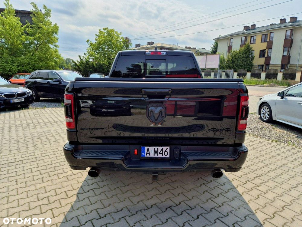 RAM 1500 Crew Cab Sport - 10