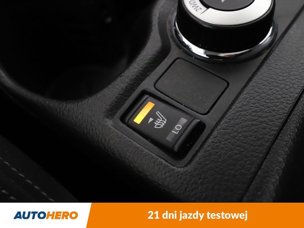 Nissan X-Trail - 25