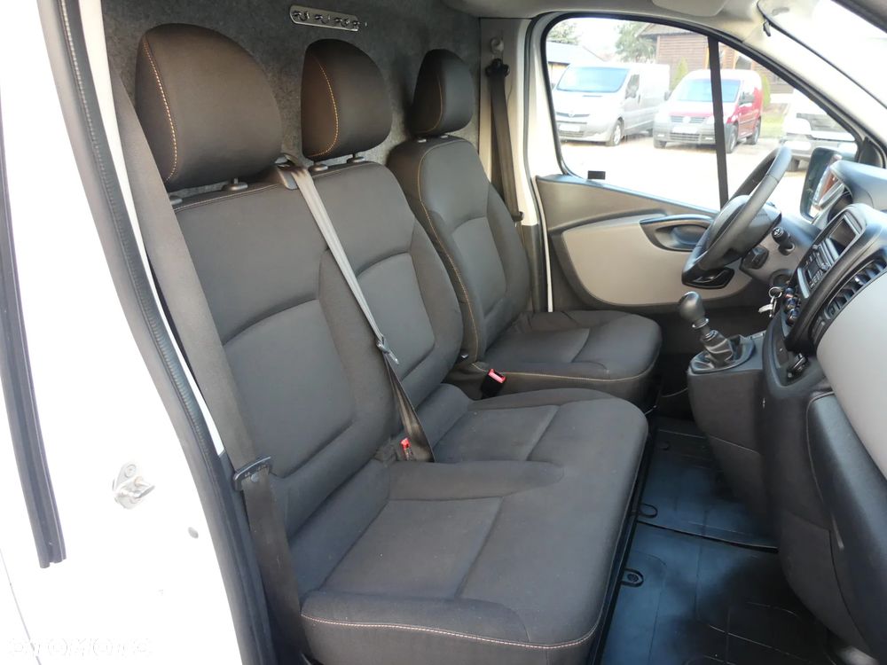 Renault TRAFIC - 16