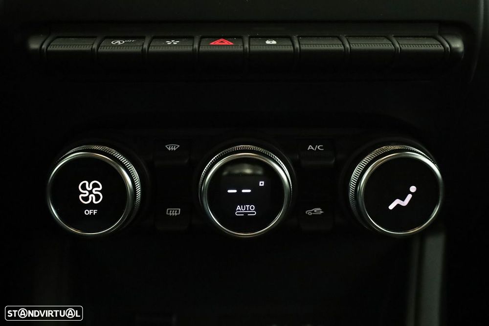 Renault Captur 1.0 TCe Techno Bi-Fuel - 12