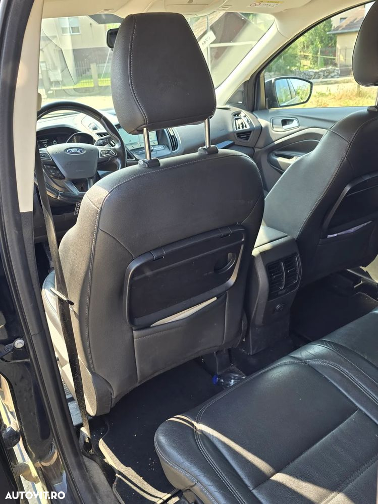 Ford Kuga 2.0 TDCi 4WD Titanium - 4