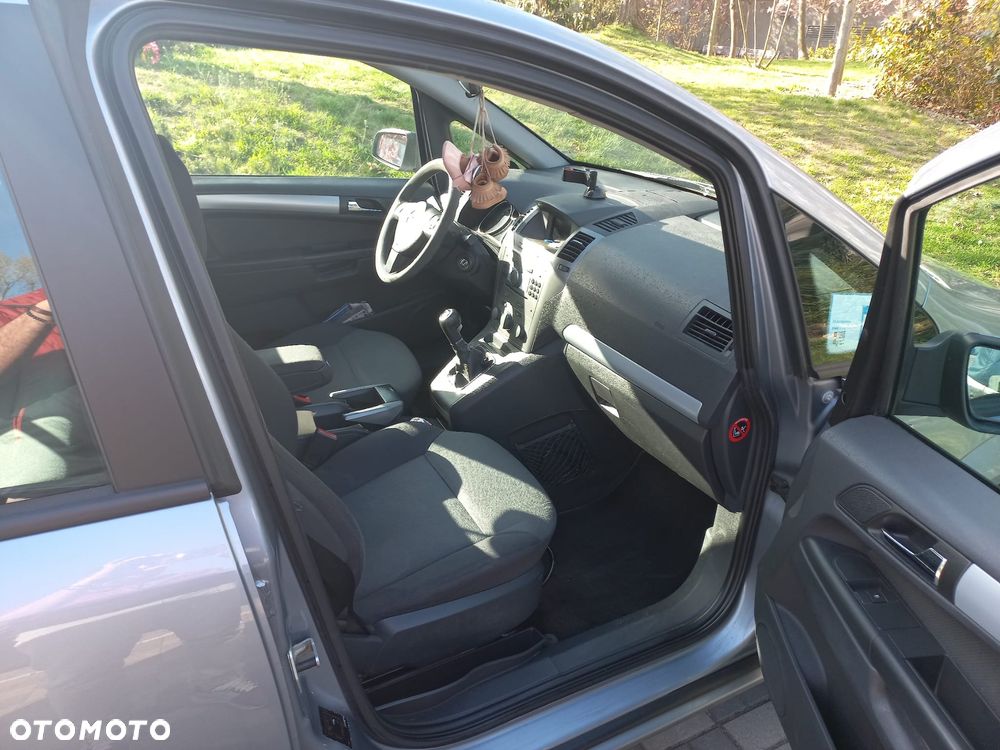 Opel Zafira 1.8 Essentia - 7