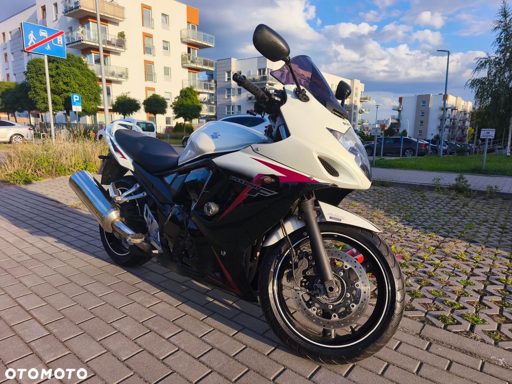 Suzuki GSX - 1