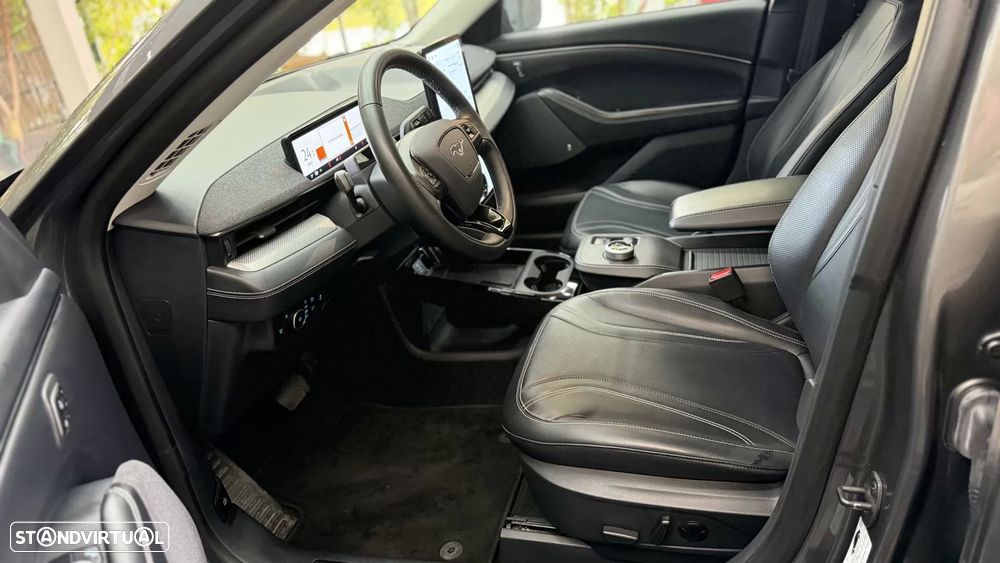 Ford Mustang Mach-E Standard - 15