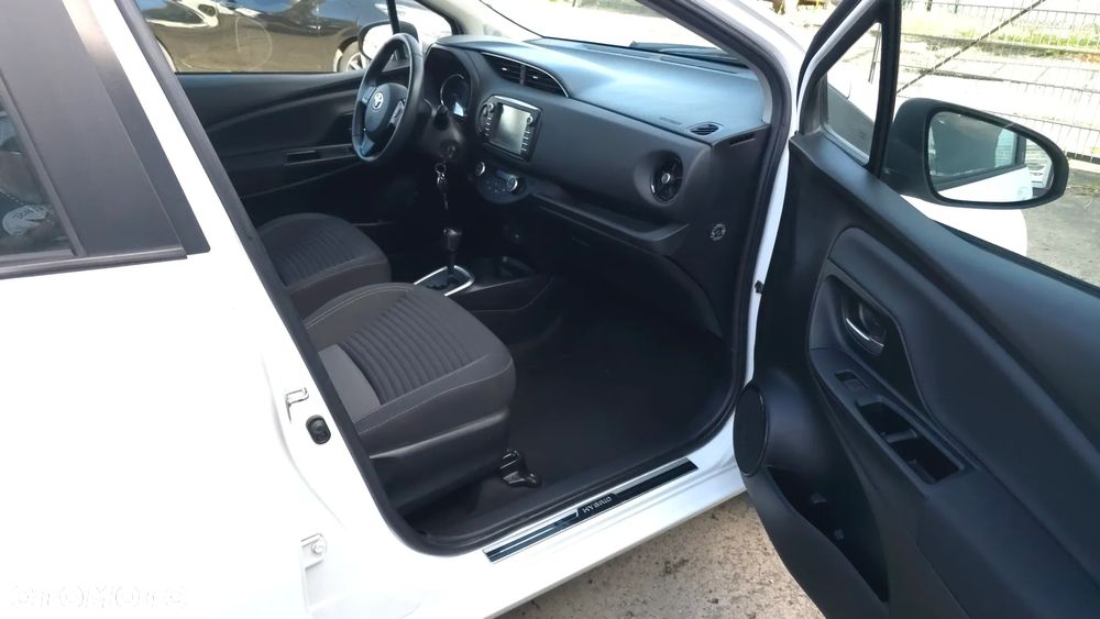 Toyota Yaris - 21