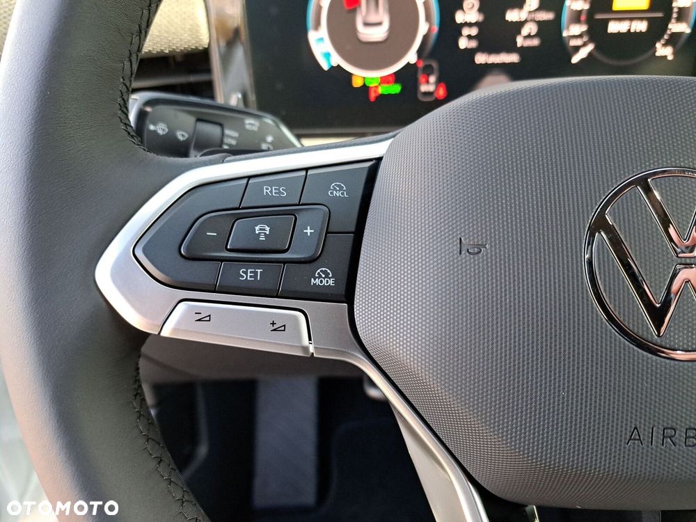 Volkswagen T-Roc 1.5 eTSI Style DSG - 22