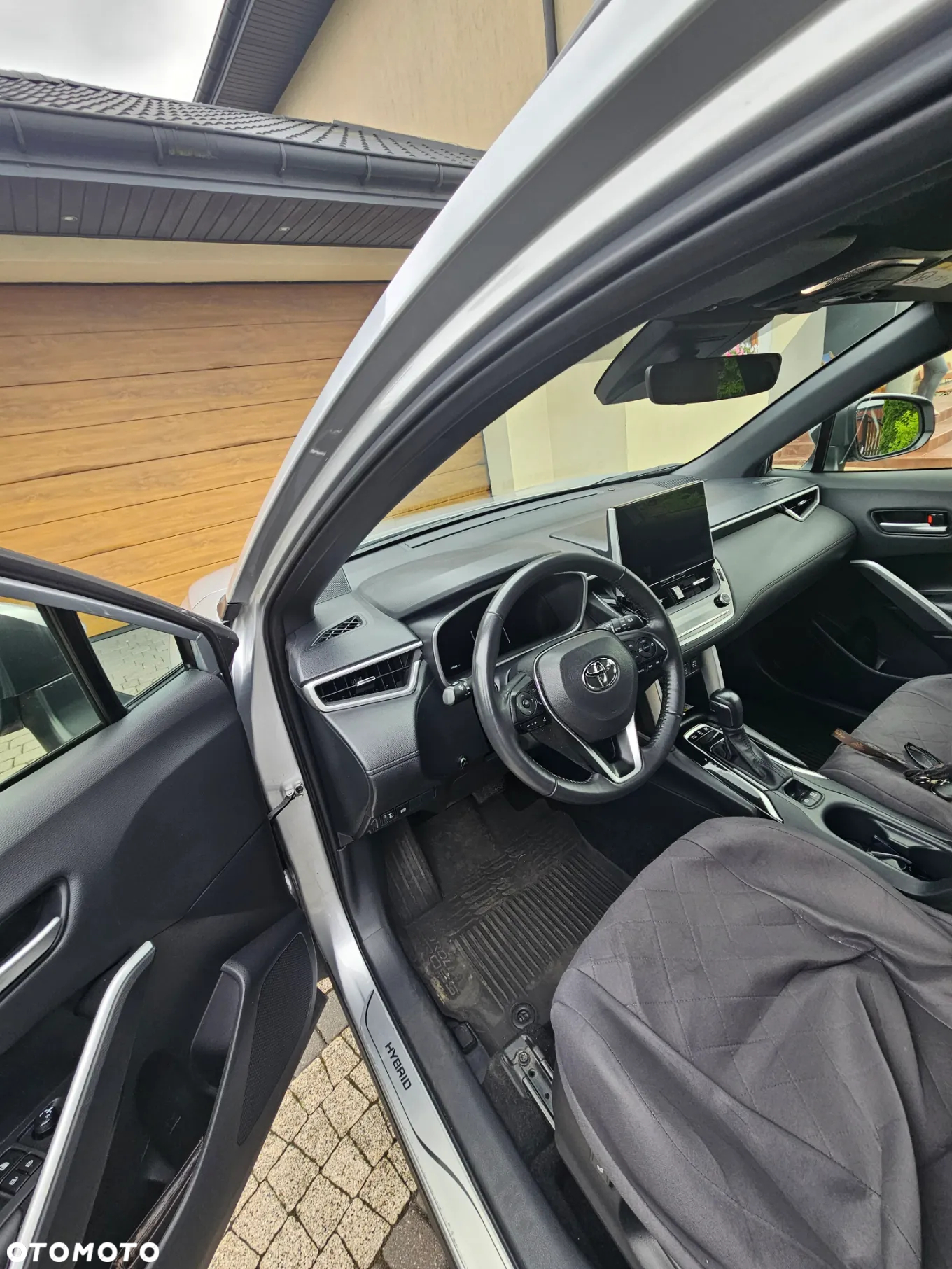 Toyota Corolla Cross - 9