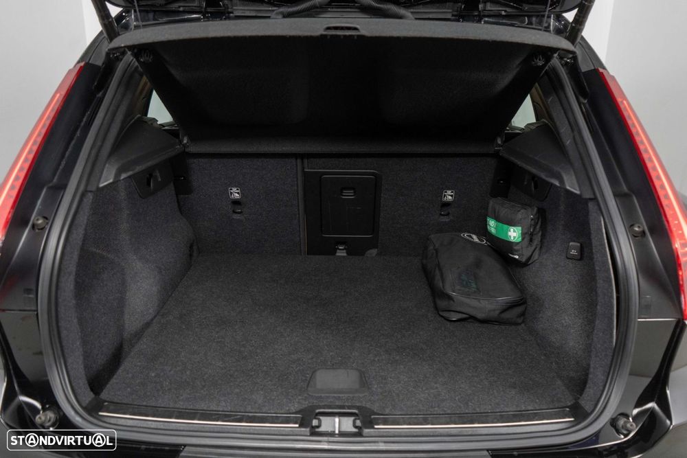 Volvo XC 40 1.5 T4 PHEV Plus Bright - 13
