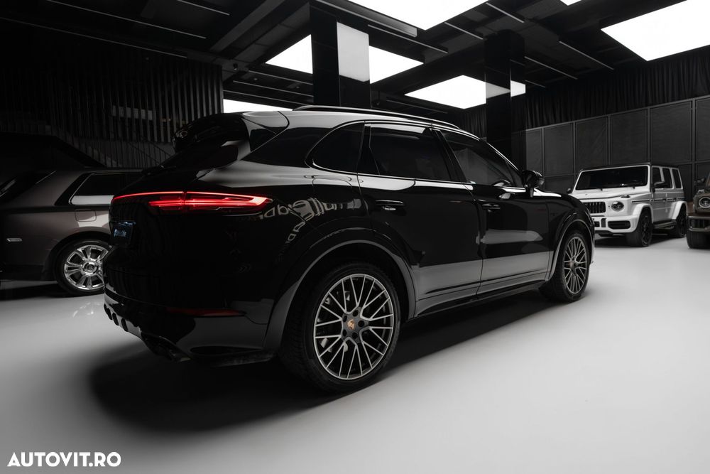 Porsche Cayenne - 11