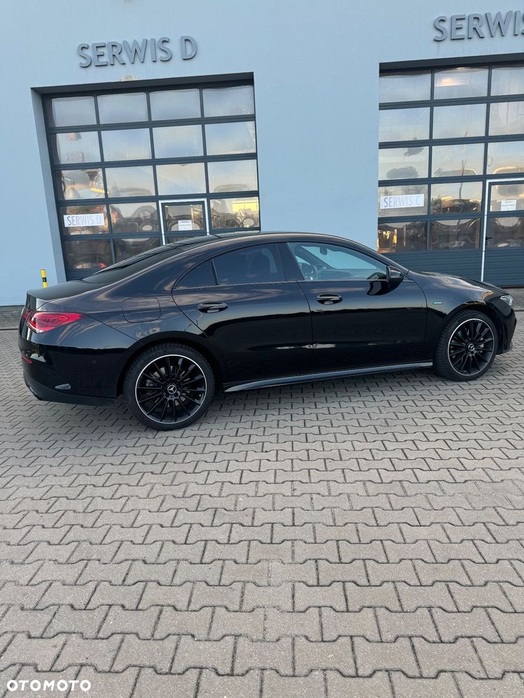 Mercedes-Benz CLA 250 E AMG Line 8G-DCT - 16