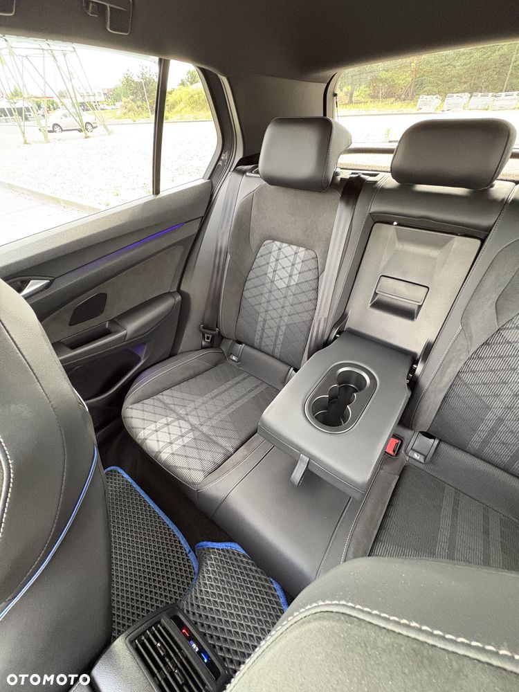 Volkswagen Golf 1.5 eTSI mHEV R-Line DSG - 20