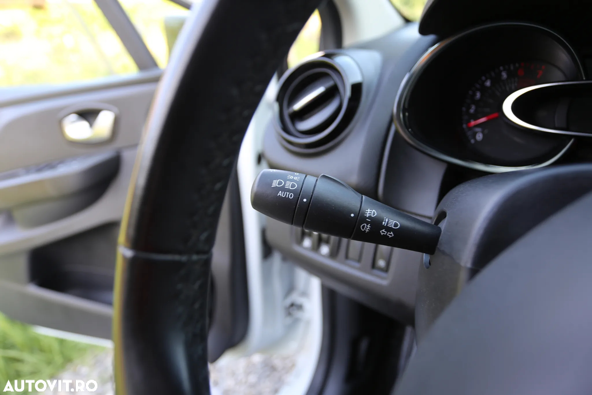 Renault Clio TCe 90 Limited - 11