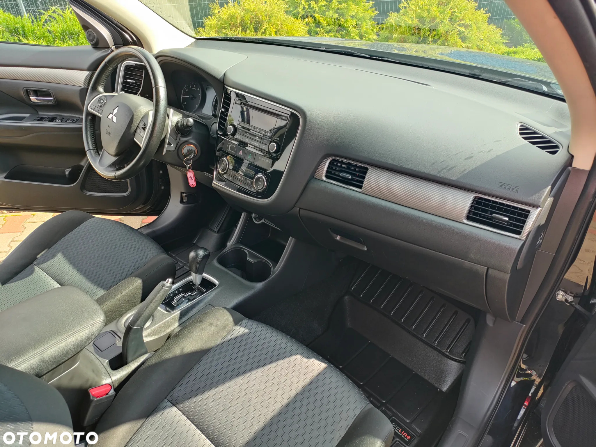 Mitsubishi Outlander 2.0 Intense - 18