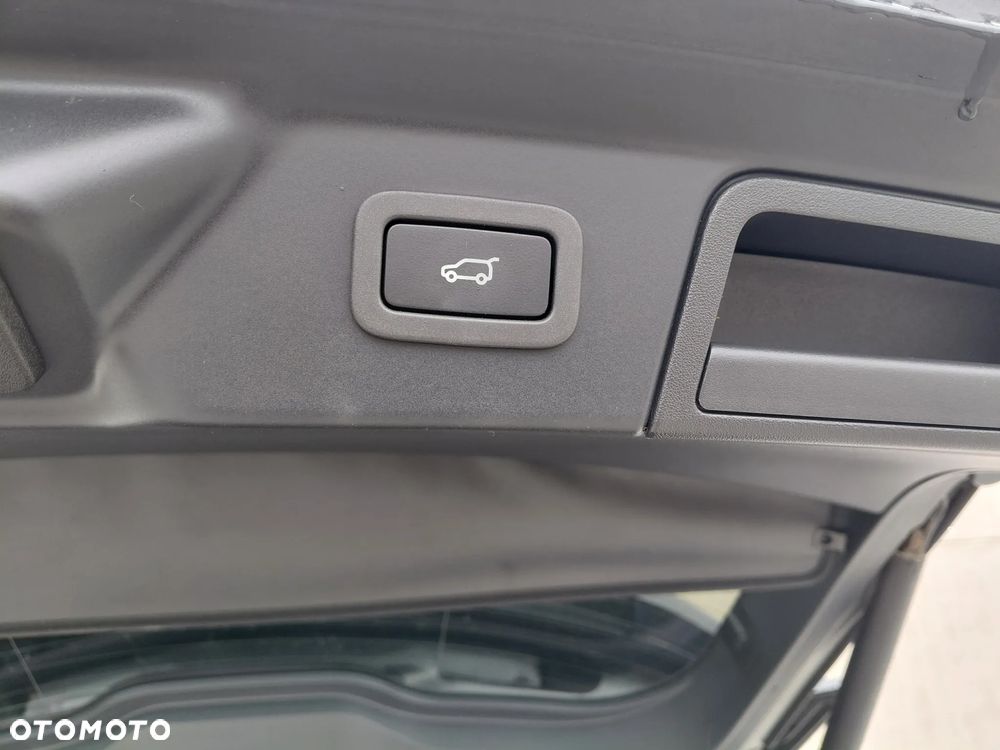 Land Rover Range Rover Velar 2.0 Si4 SE - 17